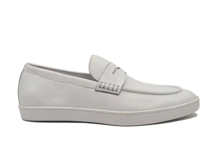 White / 8