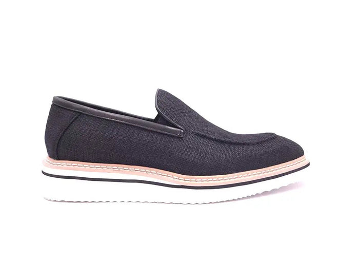 Black / 7.5