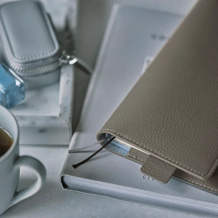 Leather: Taut (Gray & Light Blue) [Hobonichi Weeks Cover] (Cover Only)