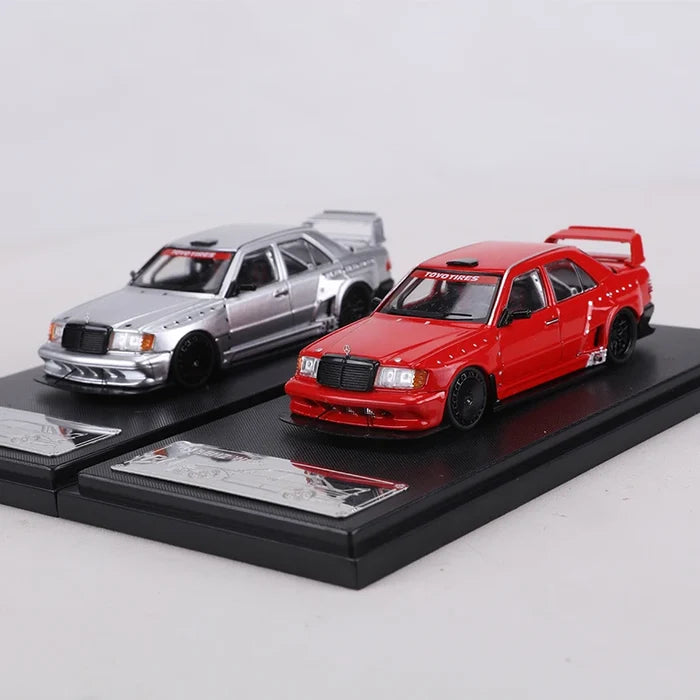 Mercedes W124 Diecast Model Car – PocketGarage Edition