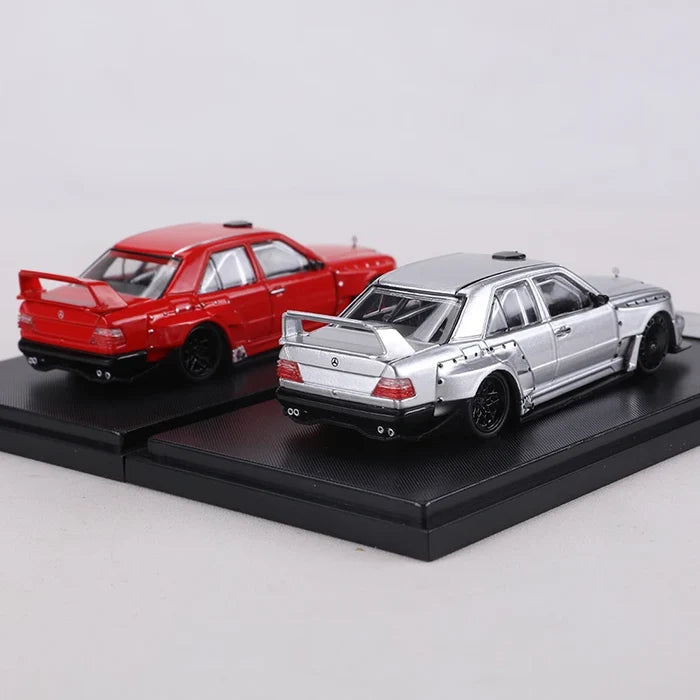 Mercedes W124 Diecast Model Car – PocketGarage Edition