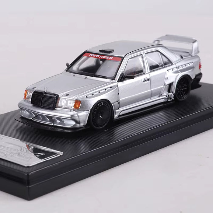 Mercedes W124 Diecast Model Car – PocketGarage Edition