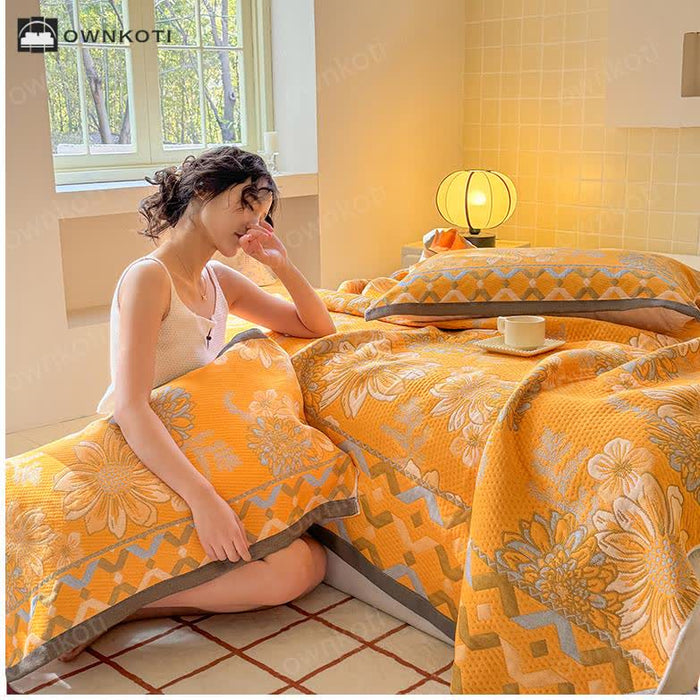 Ownkoti Elegant Flower Lightweight Cotton Gauze Quilt