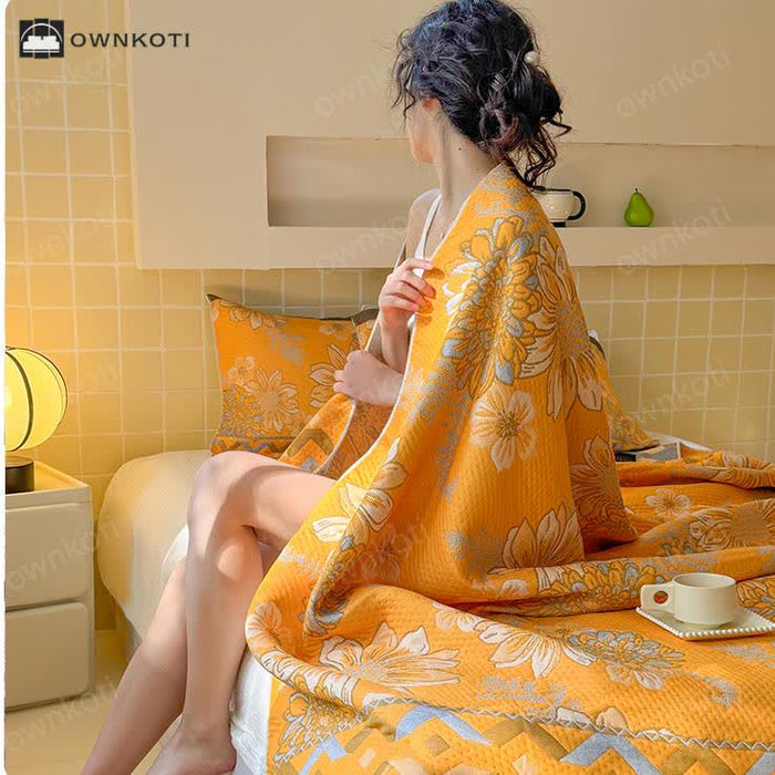 Ownkoti Elegant Flower Lightweight Cotton Gauze Quilt