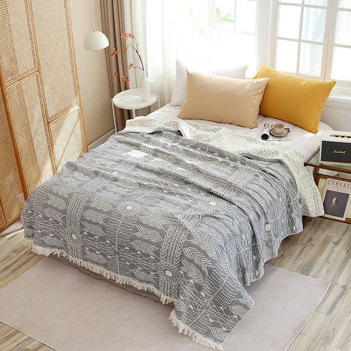 Gray & White / Queen