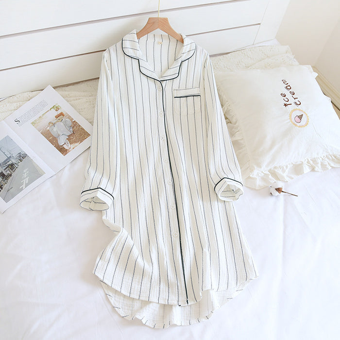 White / M