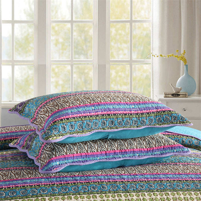 Ownkoti Striped Jacquard Style Quilt with Pillowcase