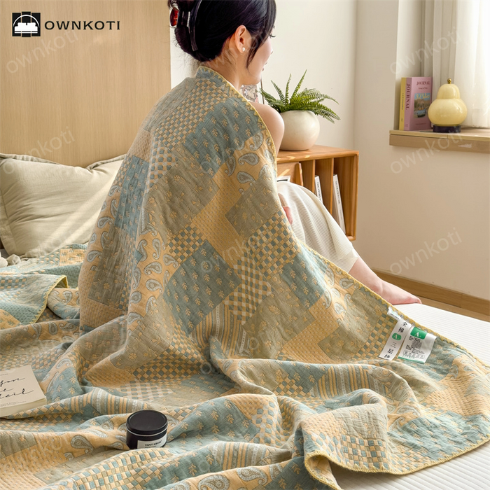 Ownkoti Three Layers Gauze Retro Comfy Lightweight Quilt