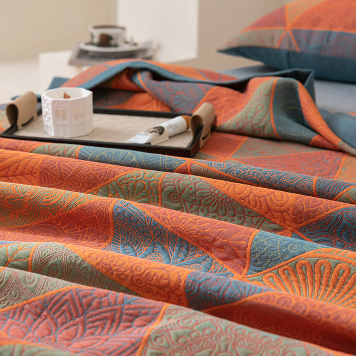 Ownkoti Triangle Pattern Print Cotton Reversible Quilt
