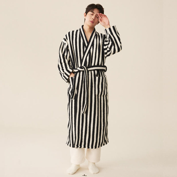 Bathrobe / Black & White / Men L