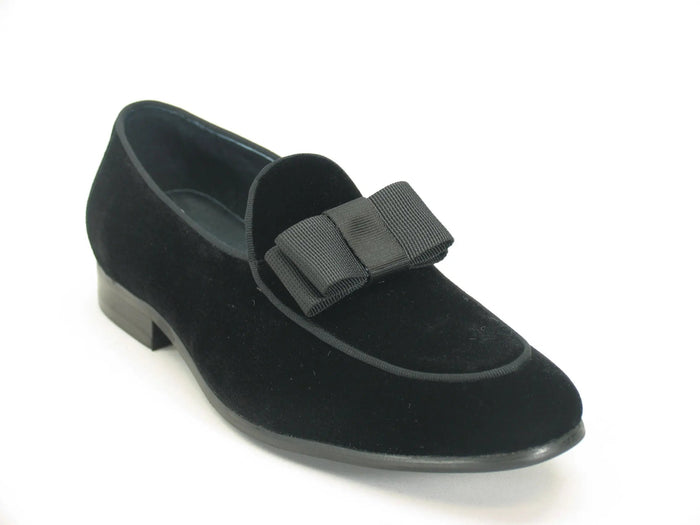 Black / 7.5