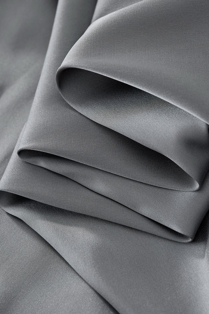 SIGNATURE SATIN STITCHLESS LS Shirt GREY